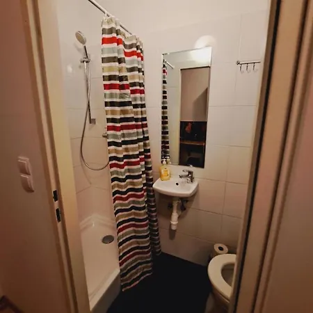 Astoria Central Appartement 10 Minutes To Downtown Vienne Extérieur photo